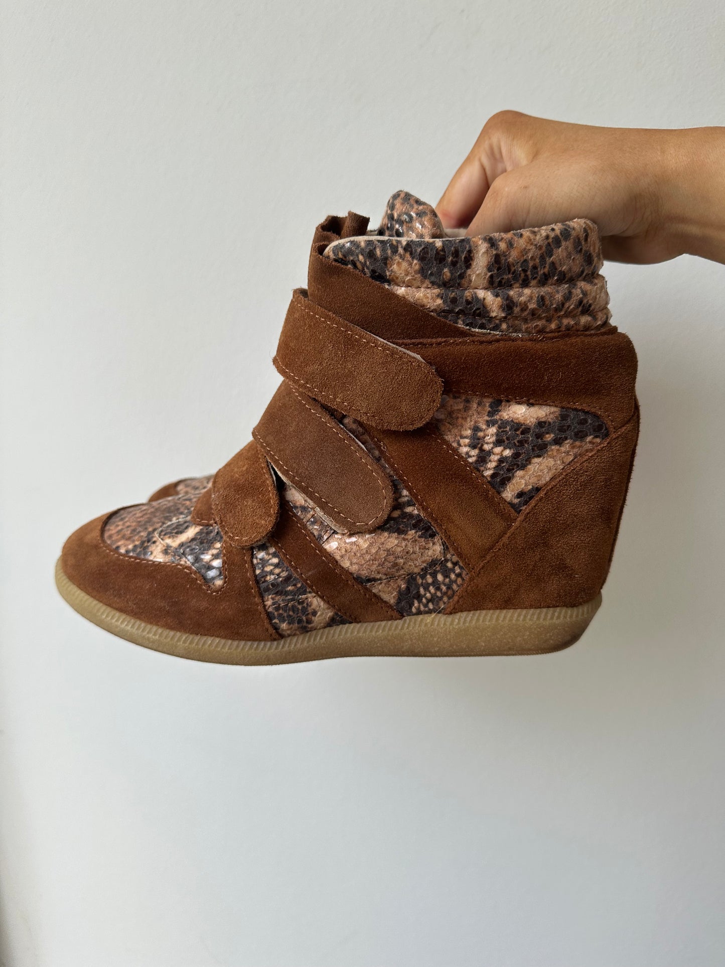 Brown wedge sneaker