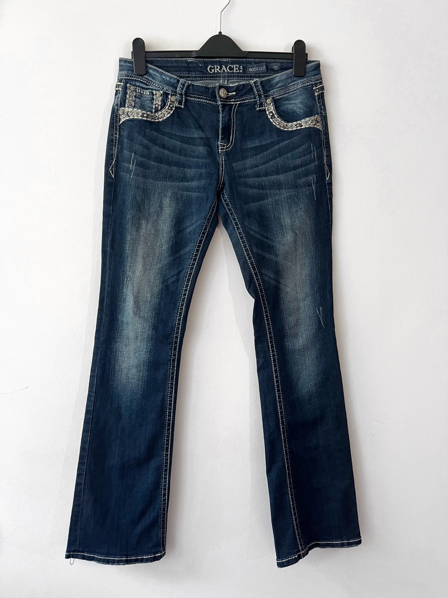 Grace in La jeans #0007