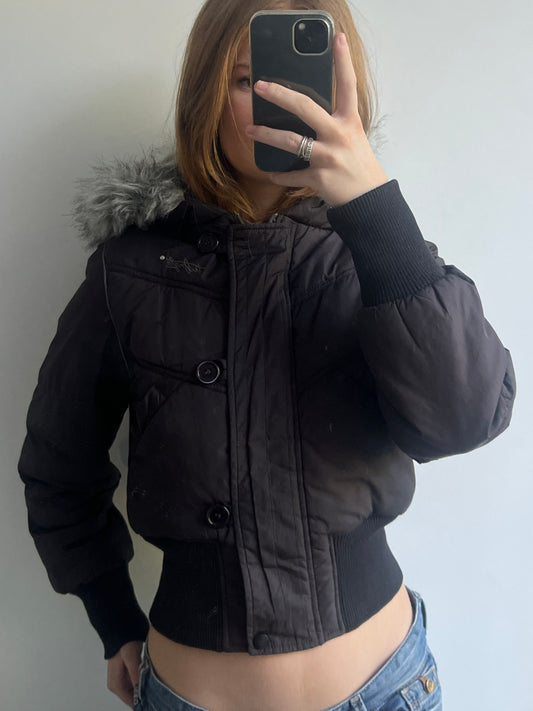 Cropped puffer #0081