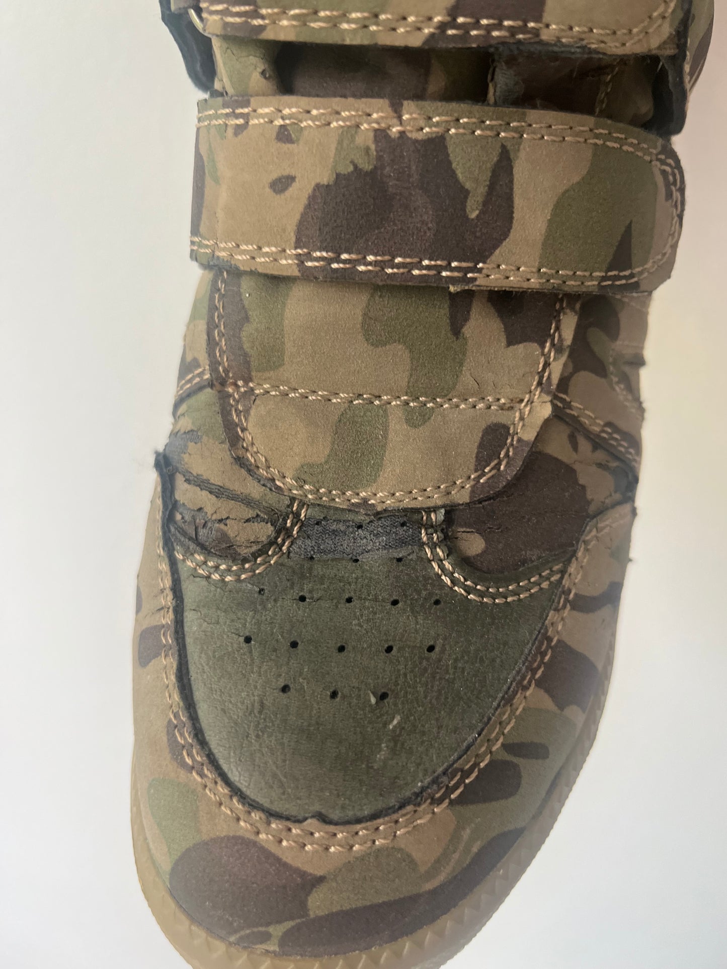 Camouflage wedge sneaker