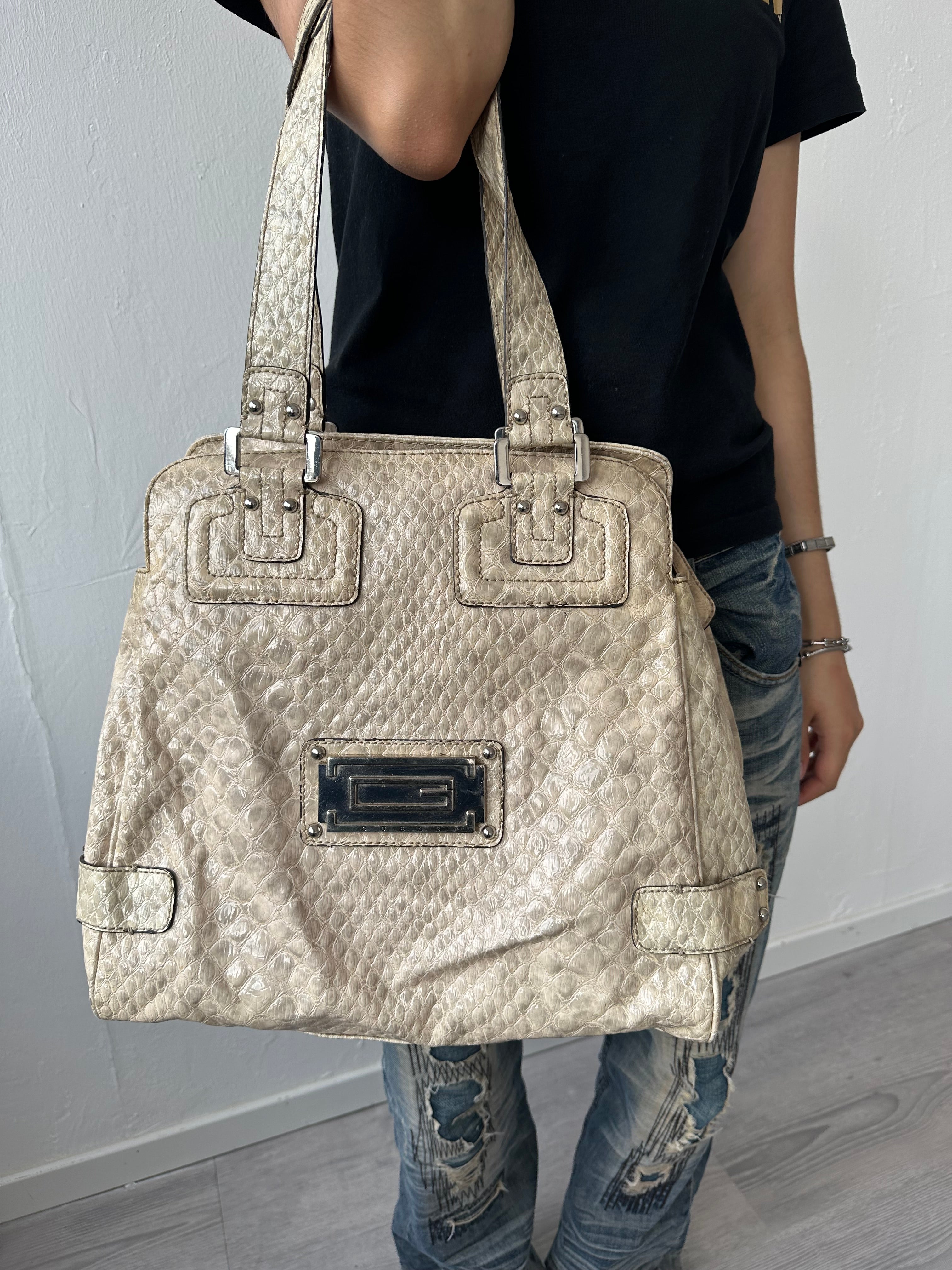 Beige Guess Shoulder bag